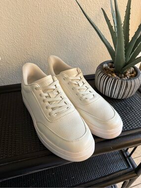 Bruno Marc Men’s Cream Low-Top Sneakers
